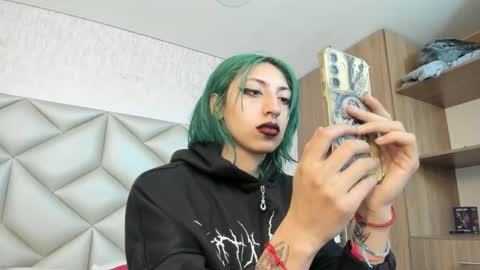 Snapshot of im_gaia chatting on 24, 11, 2025 Im Gaia online show from 24, 11, 2025