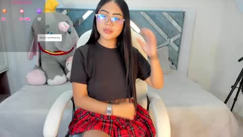 Mila online show from 11, 9, 2025