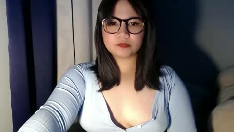 Snapshot of im_ur_cutiewife chatting on 17, 10, 2025 cherryl online show from 17, 10, 2025