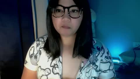 Snapshot of im_ur_cutiewife chatting on 14, 11, 2025 cherryl online show from 14, 11, 2025