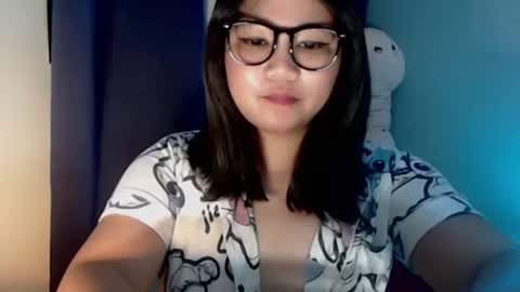 Snapshot of im_ur_cutiewife chatting on 16, 12, 2025 cherryl online show from 16, 12, 2025