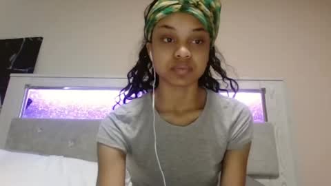 Snapshot of imanilove495 chatting on 30, 1, 2025 scarlett amour online show from 30, 1, 2025