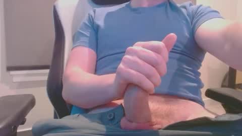 imanobody2u online show from 8, 4, 2026