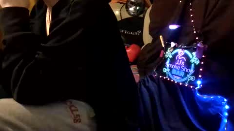 JJ online show from 19, 2, 2025