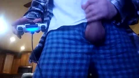 Iminyourroom online show from 7, 2, 2025