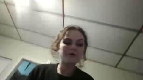 JEN BLAZE online show from 1, 2, 2026