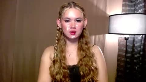 Mika online show from 4, 12, 2025