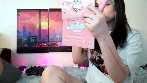 Snapshot of immortal_fuckers chatting on 24, 10, 2025 Sam and Jen online show from 24, 10, 2025