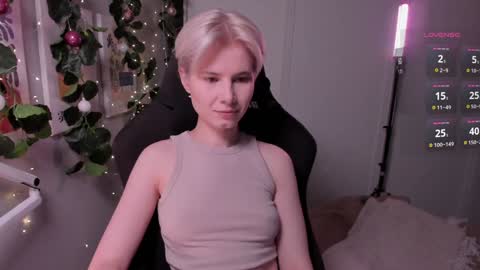 Snapshot of imnotmia chatting on 11, 1, 2025 Mia online show from 11, 1, 2025