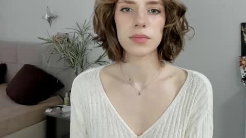 Snapshot of imogensy chatting on 4, 5, 2026 my name Imo Fansly online show from 4, 5, 2026