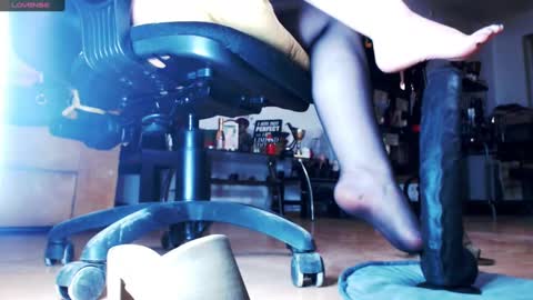 Empress online show from 25, 2, 2025