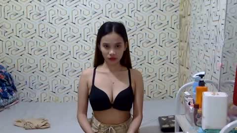 Im sad because im lonely wish help me here online show from 14, 7, 2026