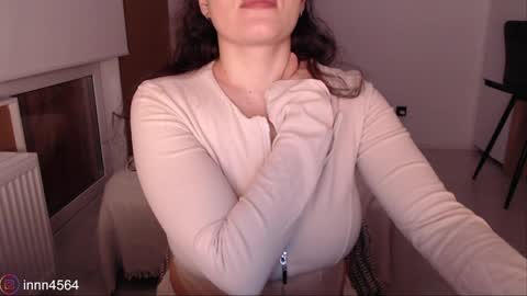 Snapshot of in_yan chatting on 8, 4, 2026 Lin online show from 8, 4, 2026