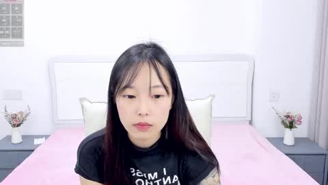 Snapshot of inadaphne chatting on 25, 4, 2026 Ina online show from 25, 4, 2026