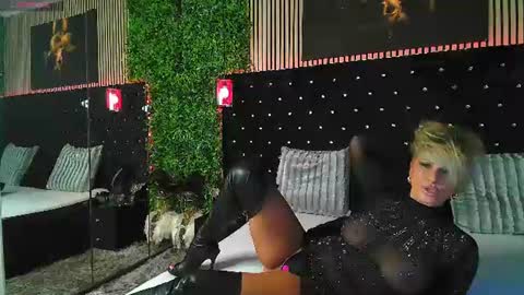 Snapshot of inanna_ishtar1 chatting on 28, 6, 2026 inanna_ishtar1 online show from 28, 6, 2026