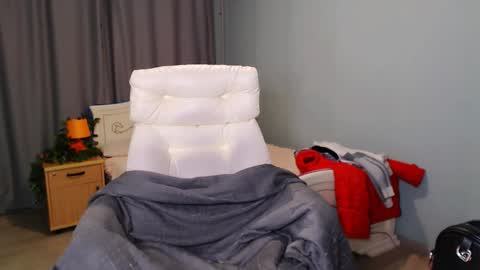 incredible_ariela online show from 4, 2, 2025