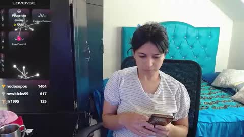 Snapshot of incubus_couple1 chatting on 5, 1, 2025 incubus_couple1 online show from 5, 1, 2025