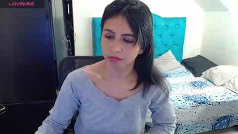 Snapshot of incubus_couple1 chatting on 23, 2, 2025 incubus_couple1 online show from 23, 2, 2025