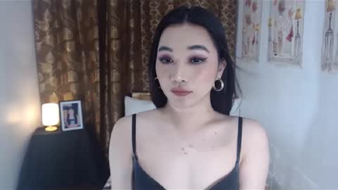 indestructabletrixie online show from 7, 1, 2025