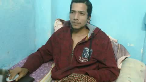 Snapshot of indian_bengali_boy chatting on 4, 12, 2025 Suman Leo online show from 4, 12, 2025