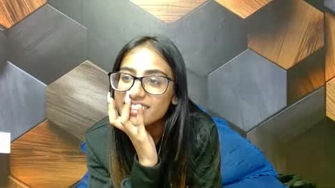 Snapshot of indianarmani chatting on 1, 2, 2025 Armani online show from 1, 2, 2025