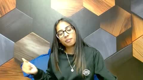 Snapshot of indianarmani chatting on 1, 2, 2025 Armani online show from 1, 2, 2025