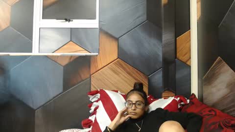 Snapshot of indianarmani chatting on 5, 2, 2025 Armani online show from 5, 2, 2025