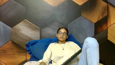 Snapshot of indianarmani chatting on 6, 2, 2025 Armani online show from 6, 2, 2025