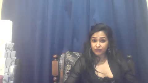 Snapshot of indiancutiexo chatting on 4, 12, 2025 indiancutiexo online show from 4, 12, 2025