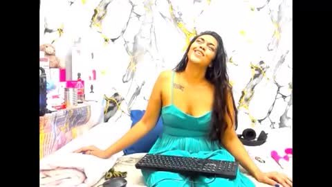 Snapshot of indiandesire4u69 chatting on 30, 4, 2026 Lia online show from 30, 4, 2026