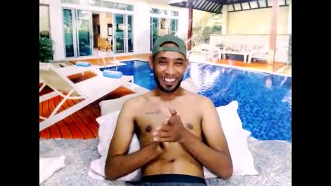 Snapshot of indianmagicmike69 chatting on 12, 11, 2025 indianmagicmike69 online show from 12, 11, 2025