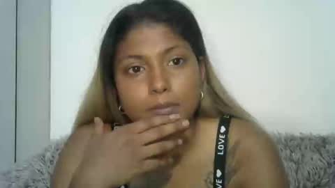 indianqtpie6 online show from 15, 12, 2025