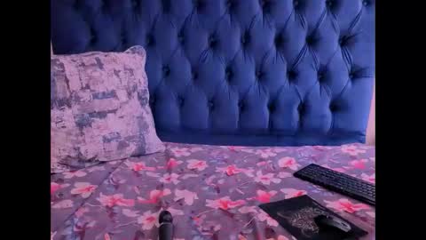 Snapshot of indiansapphirex chatting on 27, 11, 2025 indiansapphirex online show from 27, 11, 2025