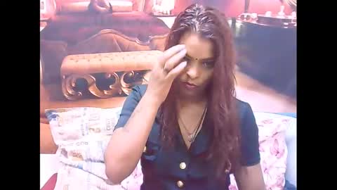 indiansexyass4u2luv online show from 14, 1, 2025