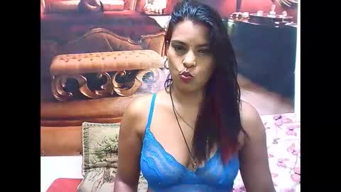 indiansexyass4u2luv online show from 25, 1, 2025