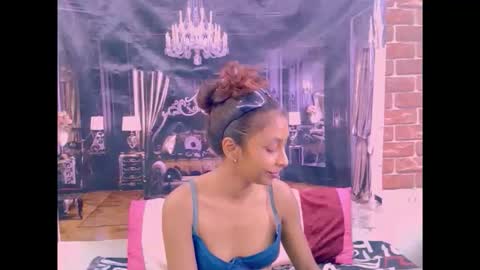 indiansexybutt4u2luv online show from 20, 3, 2026