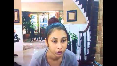 Snapshot of indiansexybutt4u2luv chatting on 18, 5, 2026 indiansexybutt4u2luv online show from 18, 5, 2026