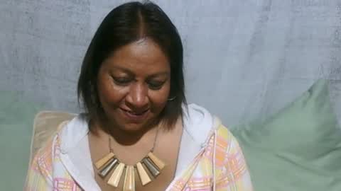 Snapshot of indiansexymilf chatting on 25, 6, 2026 candice online show from 25, 6, 2026