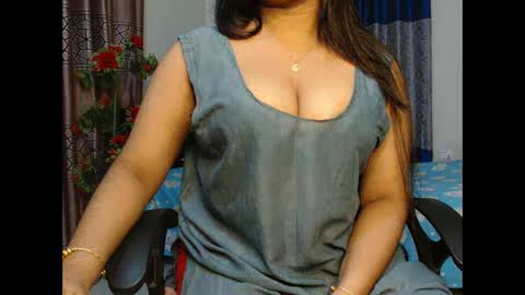 Snapshot of indiantina chatting on 14, 11, 2025 tina online show from 14, 11, 2025
