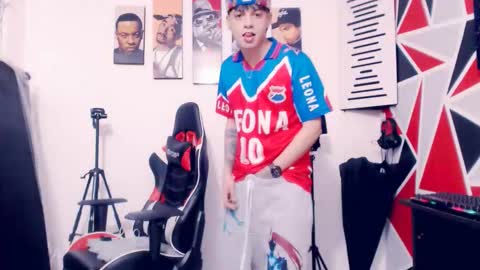 Snapshot of indomitablebeast chatting on 18, 11, 2025 matias online show from 18, 11, 2025