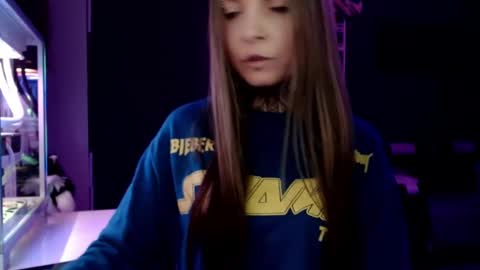 Snapshot of inesdesire chatting on 19, 2, 2025 InesDesire online show from 19, 2, 2025