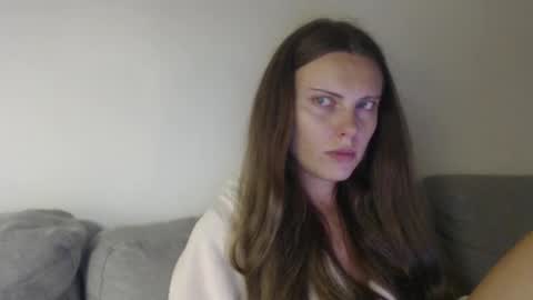 Snapshot of infinitiq45 chatting on 24, 9, 2025 Sweet girl online show from 24, 9, 2025