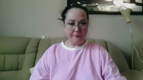 Snapshot of infinity_loveliness chatting on 11, 6, 2026 Infinity online show from 11, 6, 2026