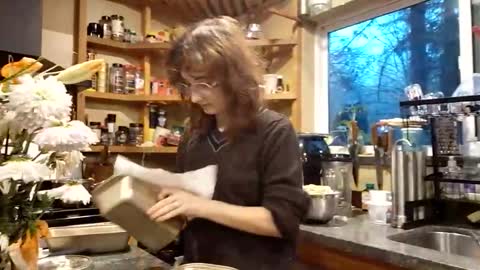 Snapshot of info_cat chatting on 2, 12, 2025 info_cat online show from 2, 12, 2025