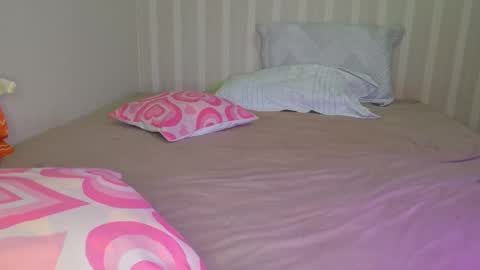 ingridequinti online show from 14, 12, 2025