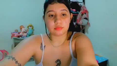 Snapshot of inid_sinclair chatting on 3, 2, 2026 inid_sinclair online show from 3, 2, 2026