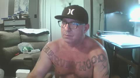 inittogetitin online show from 4, 12, 2025