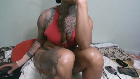 Snapshot of ink_bella chatting on 7, 1, 2025 ink bella online show from 7, 1, 2025