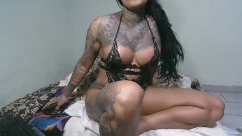 Snapshot of ink_bella chatting on 7, 10, 2025 ink bella online show from 7, 10, 2025