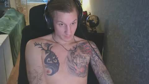 Snapshot of inkedsweed69 chatting on 15, 12, 2025 inkedsweed69 online show from 15, 12, 2025